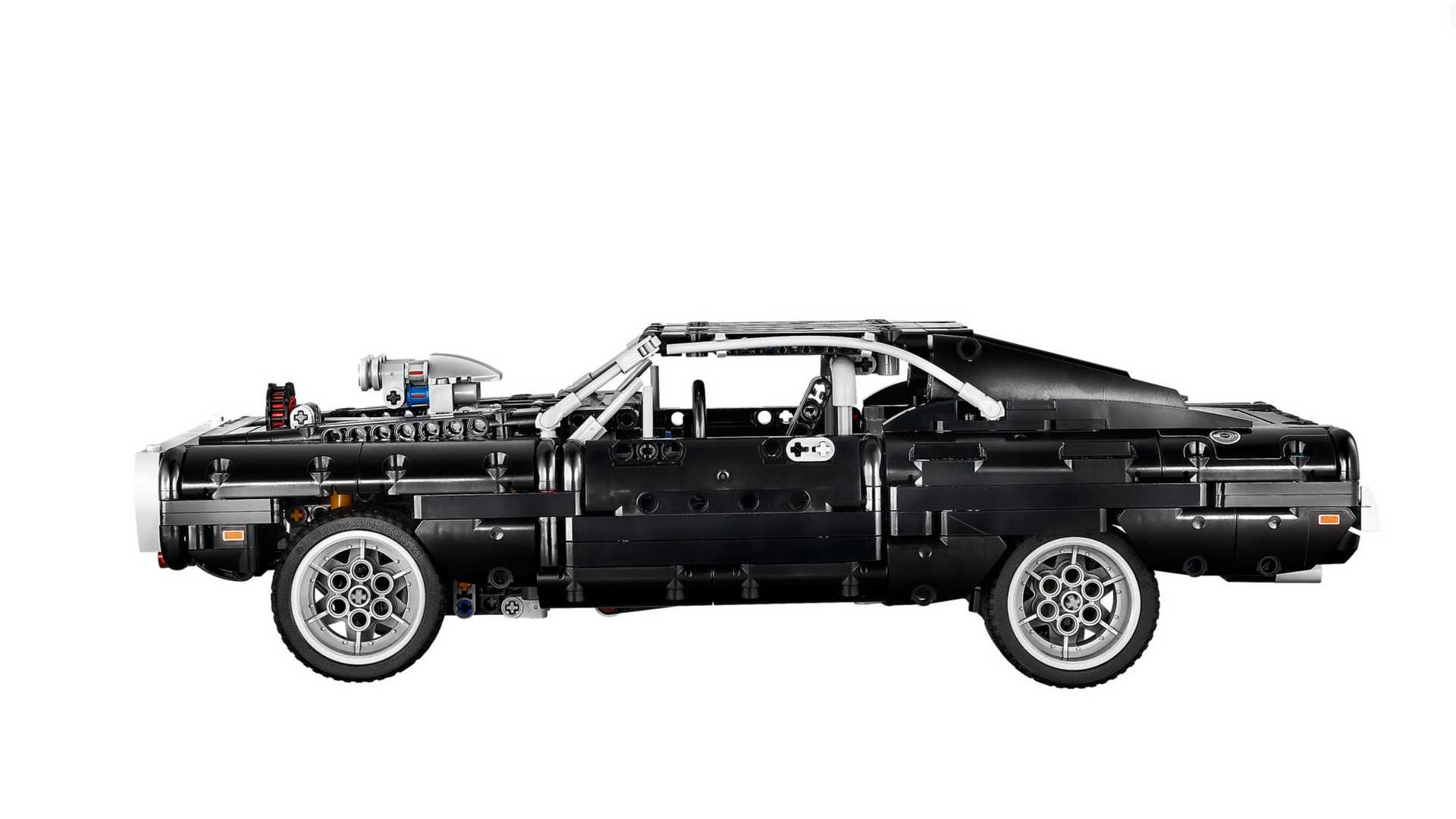 dom-s-dodge-charger-lego-technic