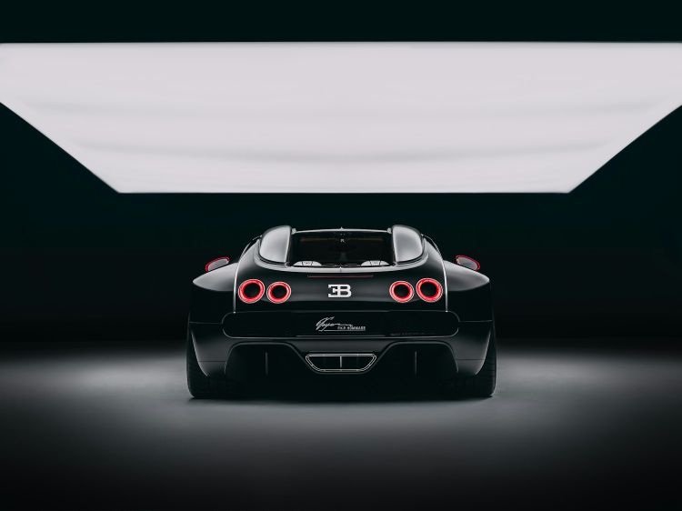 04-bugatti-the-wheels-solitaire-hommage