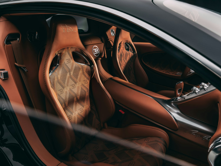 19-bugatti-the-wheels-solitaire-hommage